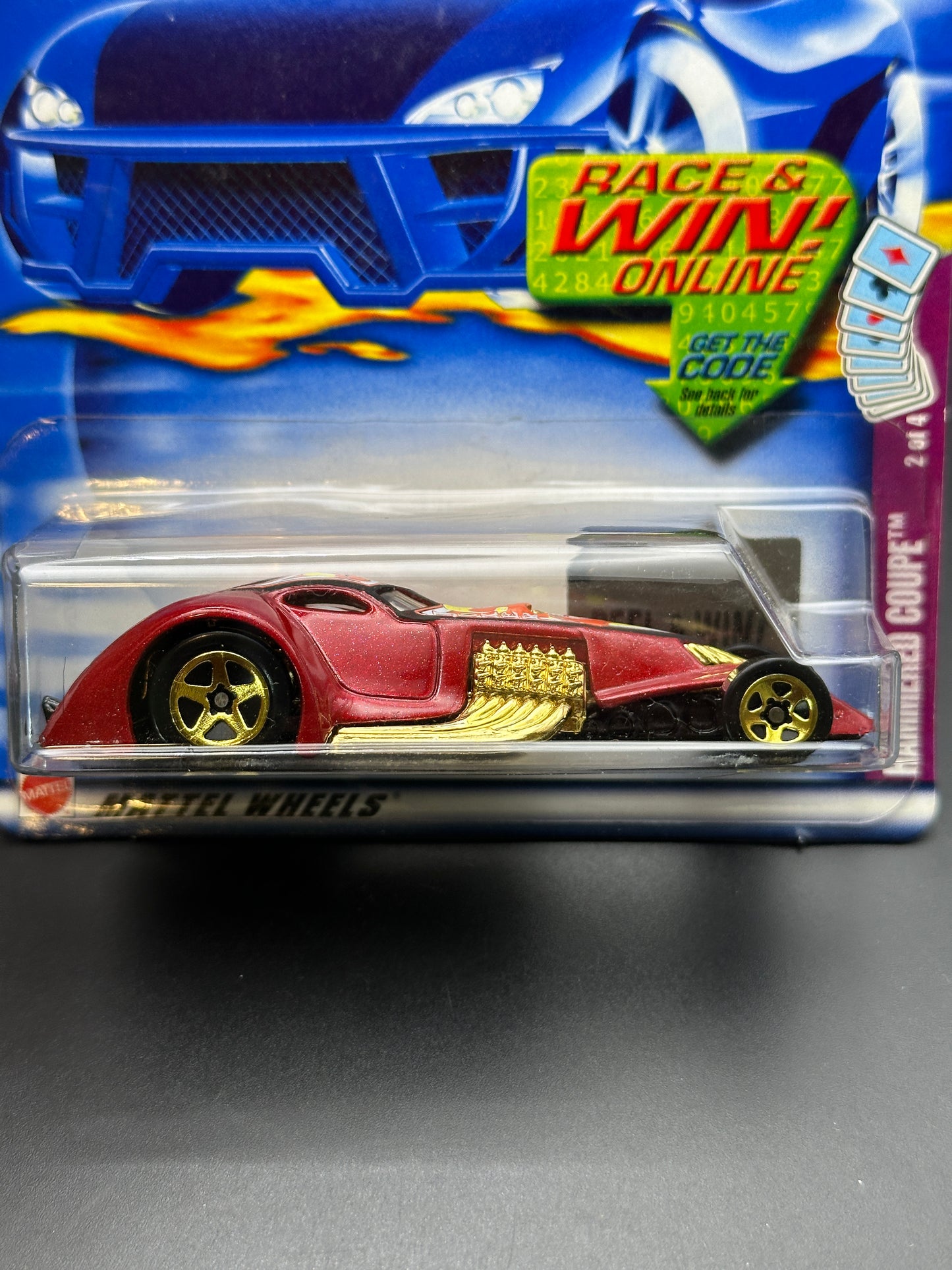 HOT WHEELS - HAMMERED COUPE (2002) - HW TRUMP CARS 2/4
