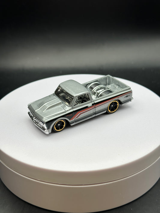 HOT WHEELS - 67 CHEVY C10 (2018) - SILVER SERIES - 100 YEARS OF CHEVY TRUCKS SERIES 3/8 - LOOSE