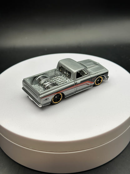 HOT WHEELS - 67 CHEVY C10 (2018) - SILVER SERIES - 100 YEARS OF CHEVY TRUCKS SERIES 3/8 - LOOSE