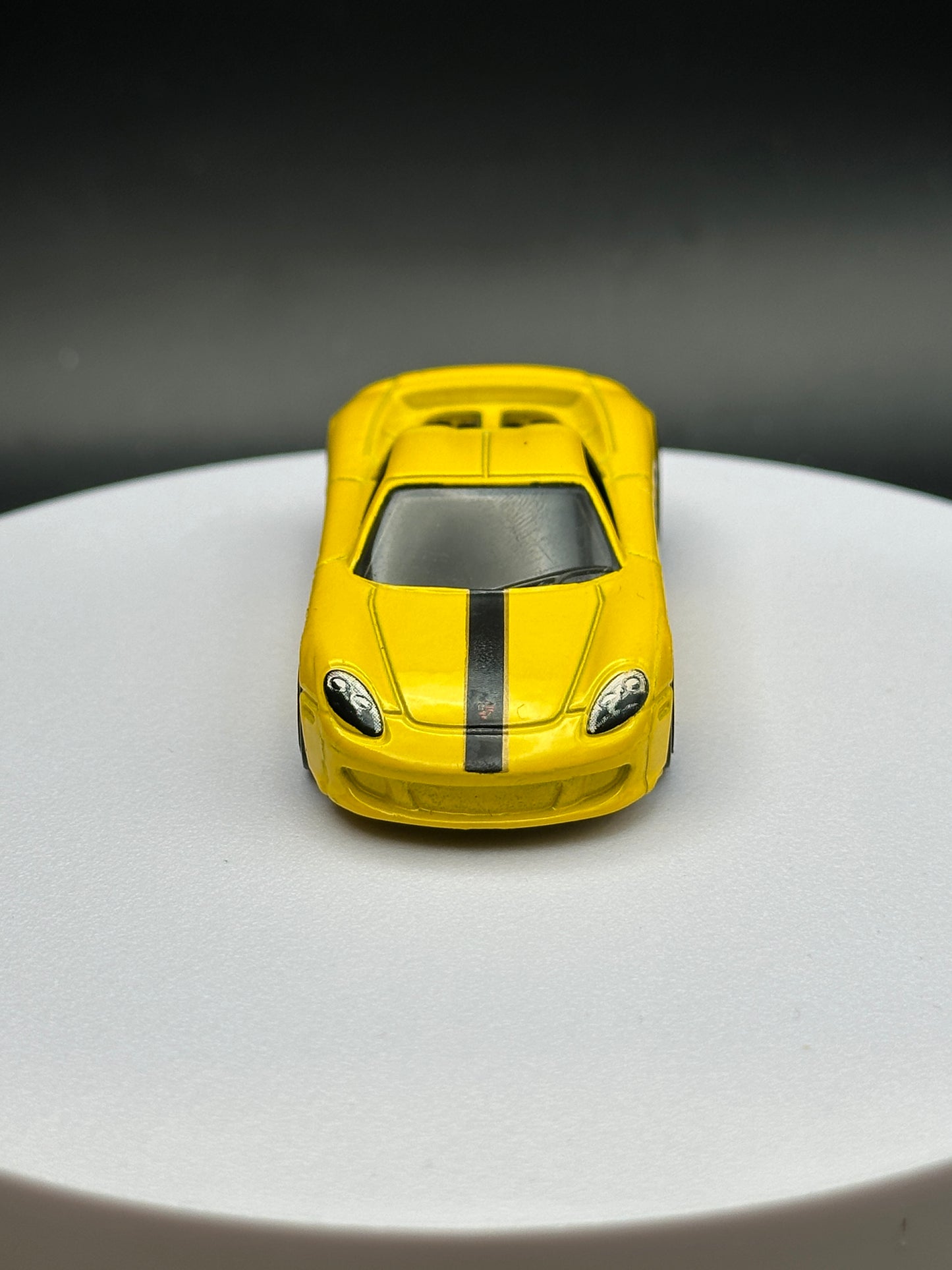 HOT WHEELS - PORSCHE CARRERA GT (2016) - HW EXOTICS 4/10 - LOOSE