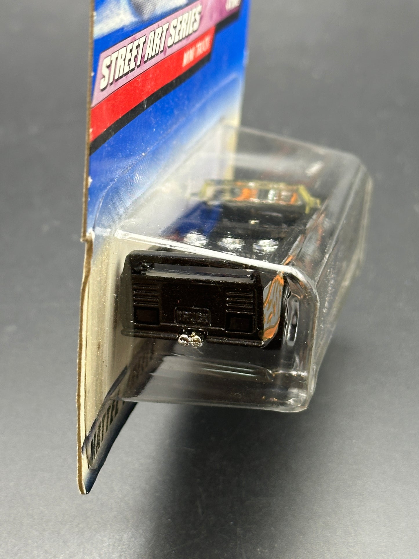 HOT WHEELS - MINI TRUCK (1999) - HW STREET ART SERIES 1/4