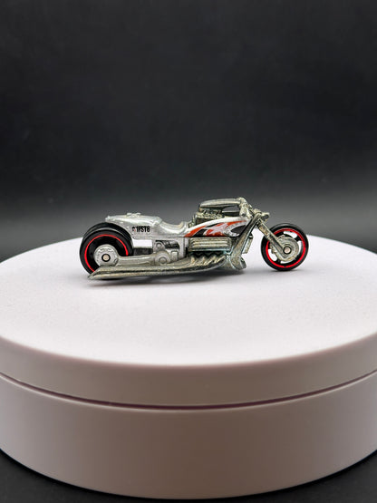 HOT WHEELS - AIRY 8 (2005) - 2005 FIRST EDITIONS REALISTIX 4/20 - LOOSE