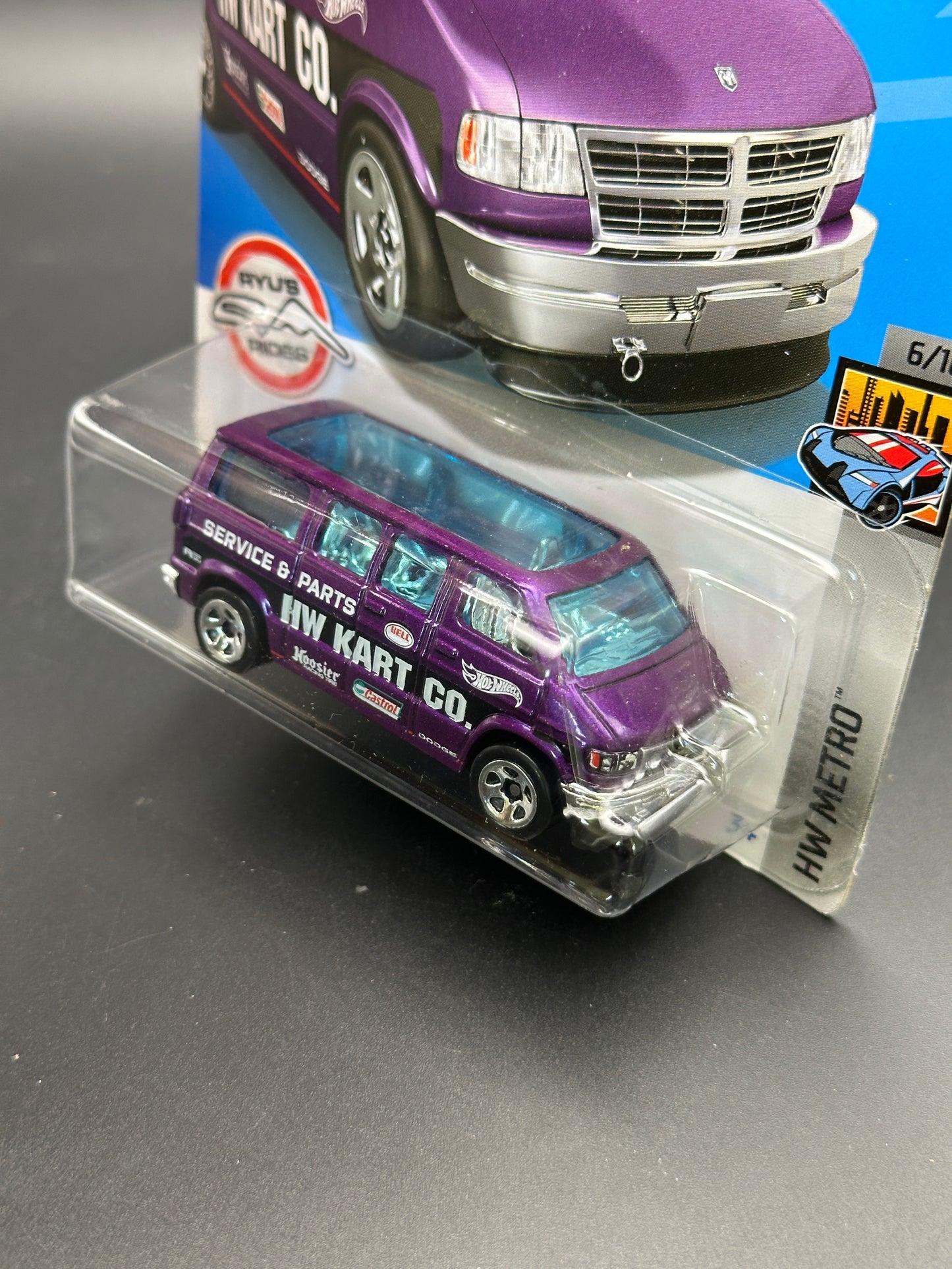 HOT WHEELS - DODGE VAN (2022) - HW METRO 6/10