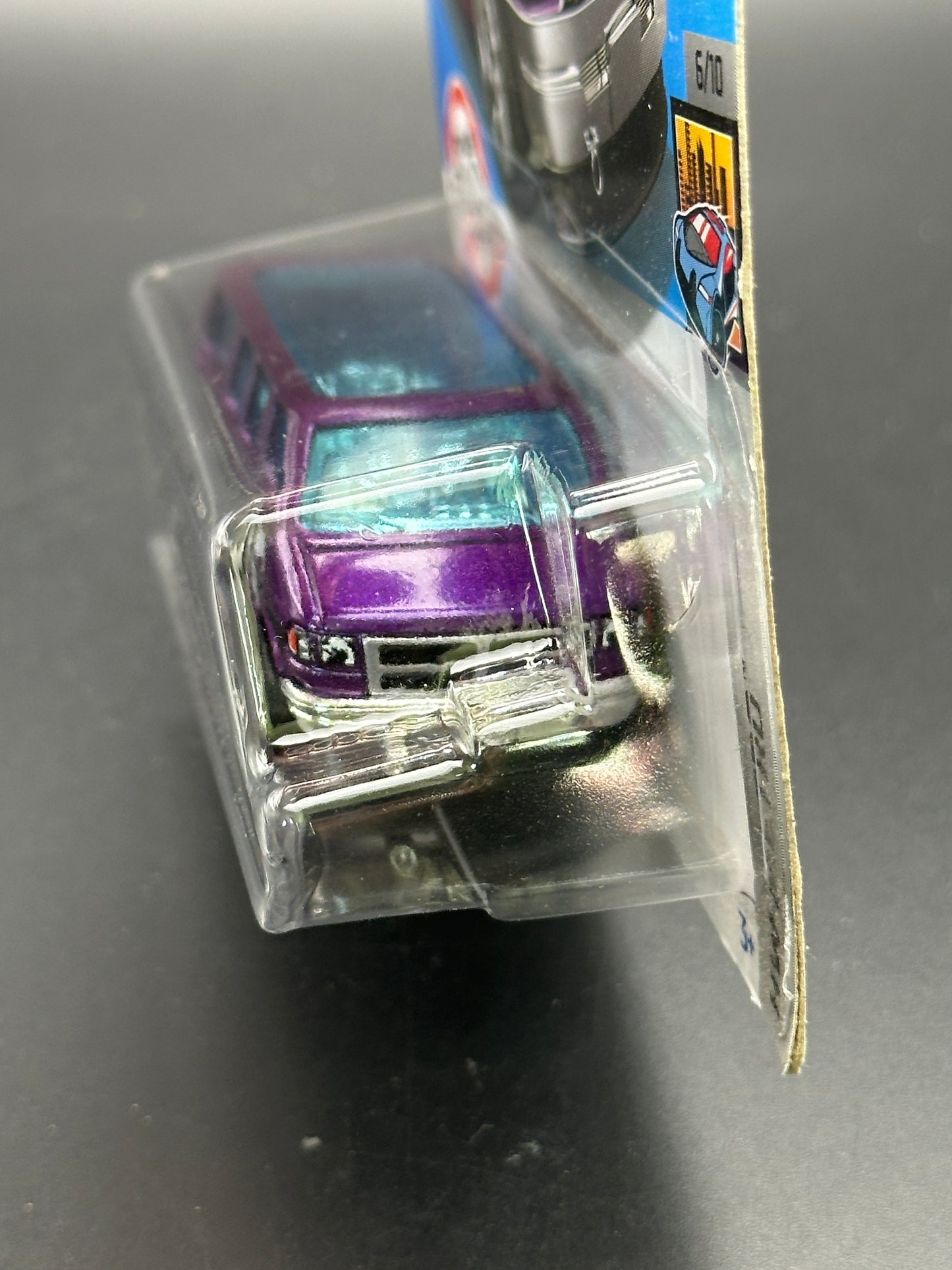 HOT WHEELS - DODGE VAN (2022) - HW METRO 6/10