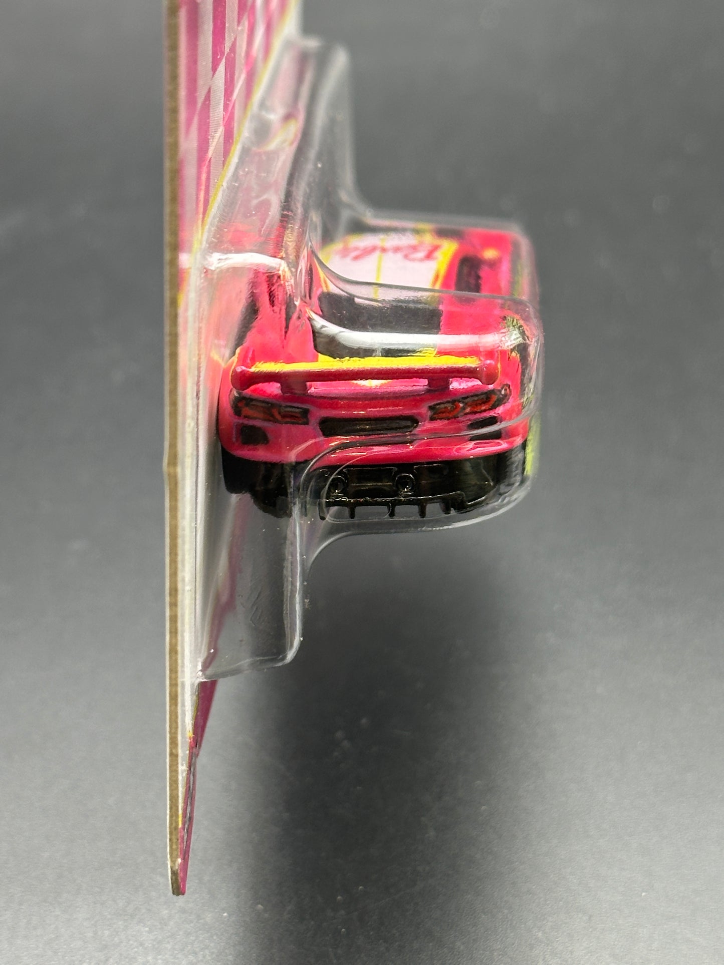 HOT WHEELS - BARBIE 65th CORVETTE C8.R (2024) - BARBIE - POP CULTURE