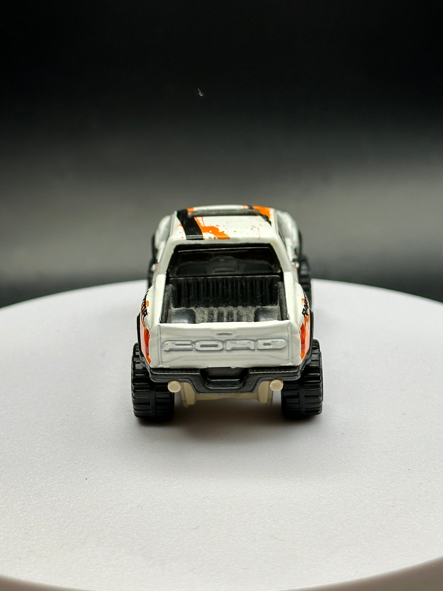 HOT WHEELS - 17 FORD F 150 RAPTOR (2018) - HW HOT TRUCKS 6/10 - LOOSE