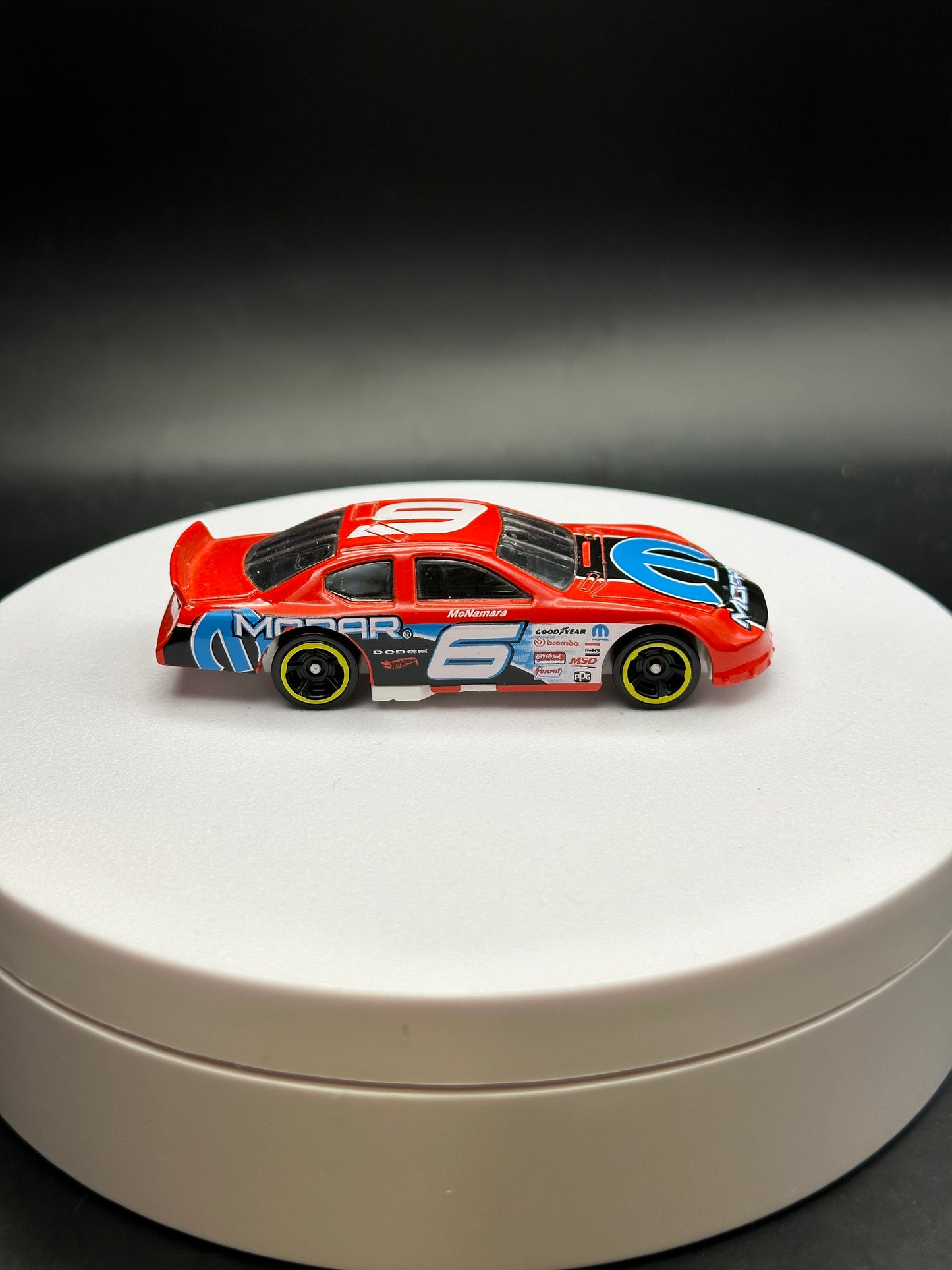 HOT WHEELS - DODGE CHARGER STOCK CAR (2019) - HW RACE DAY 5/10
