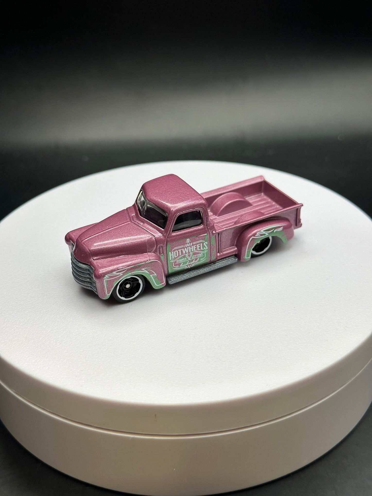 HOT WHEELS - 52 CHEVY (2018) - HW METRO 4/10 - LOOSE