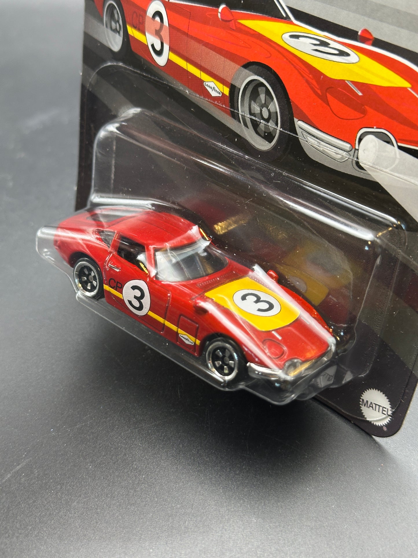 HOT WHEELS - TOYOTA 2000GT (2024) - VINTAGE RACING CLUB 2/5