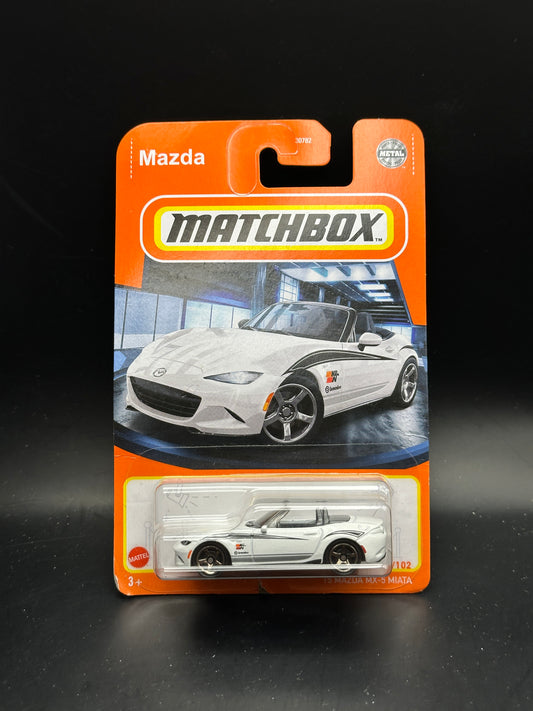 MATCHBOX - 15 MAZDA MX5 MIATA - MATCHBOX DIECAST 61/102