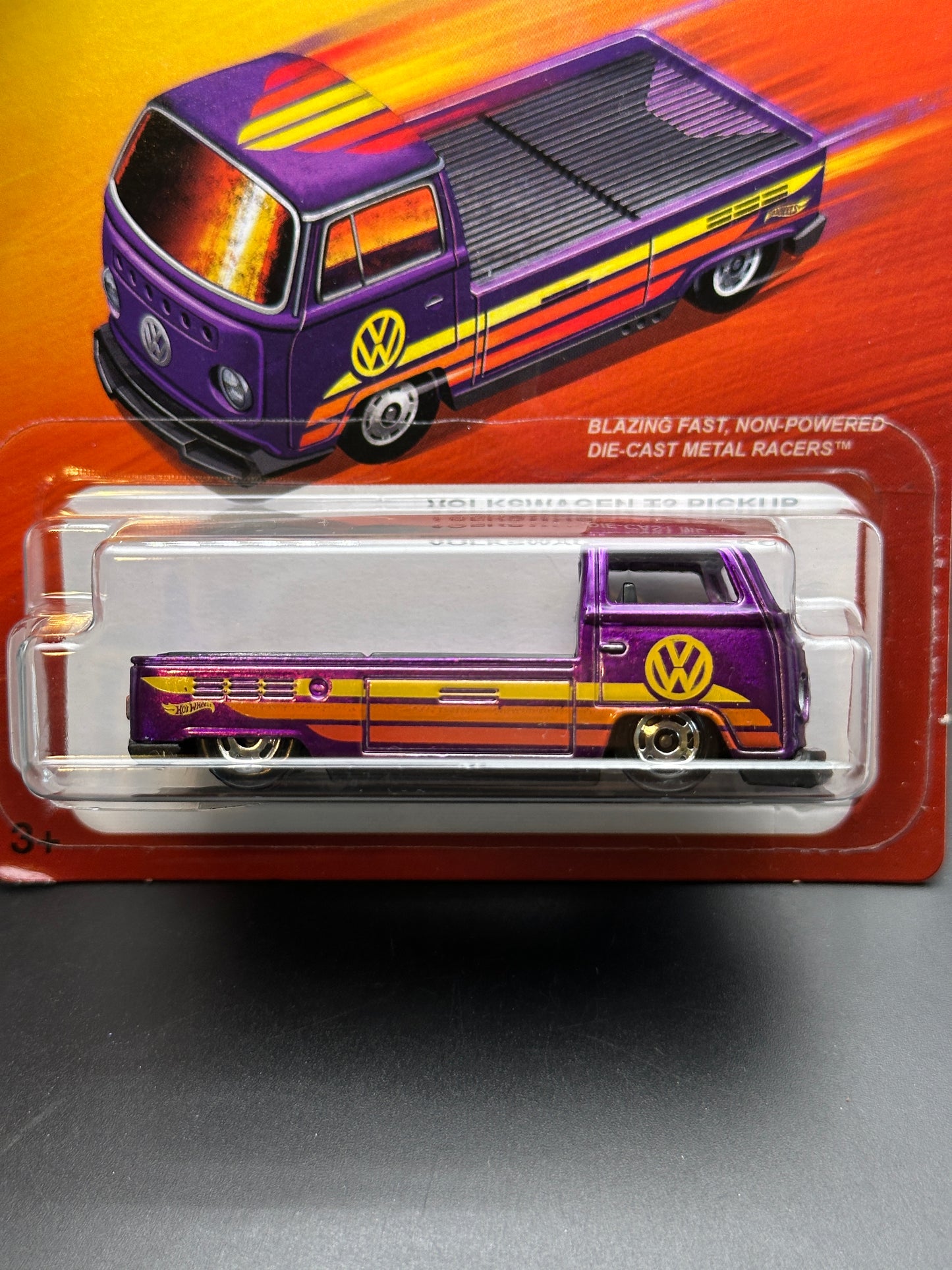 HOT WHEELS - VOLKSWAGEN T2 PICKUP (2025) - THE HOT ONES 2/8