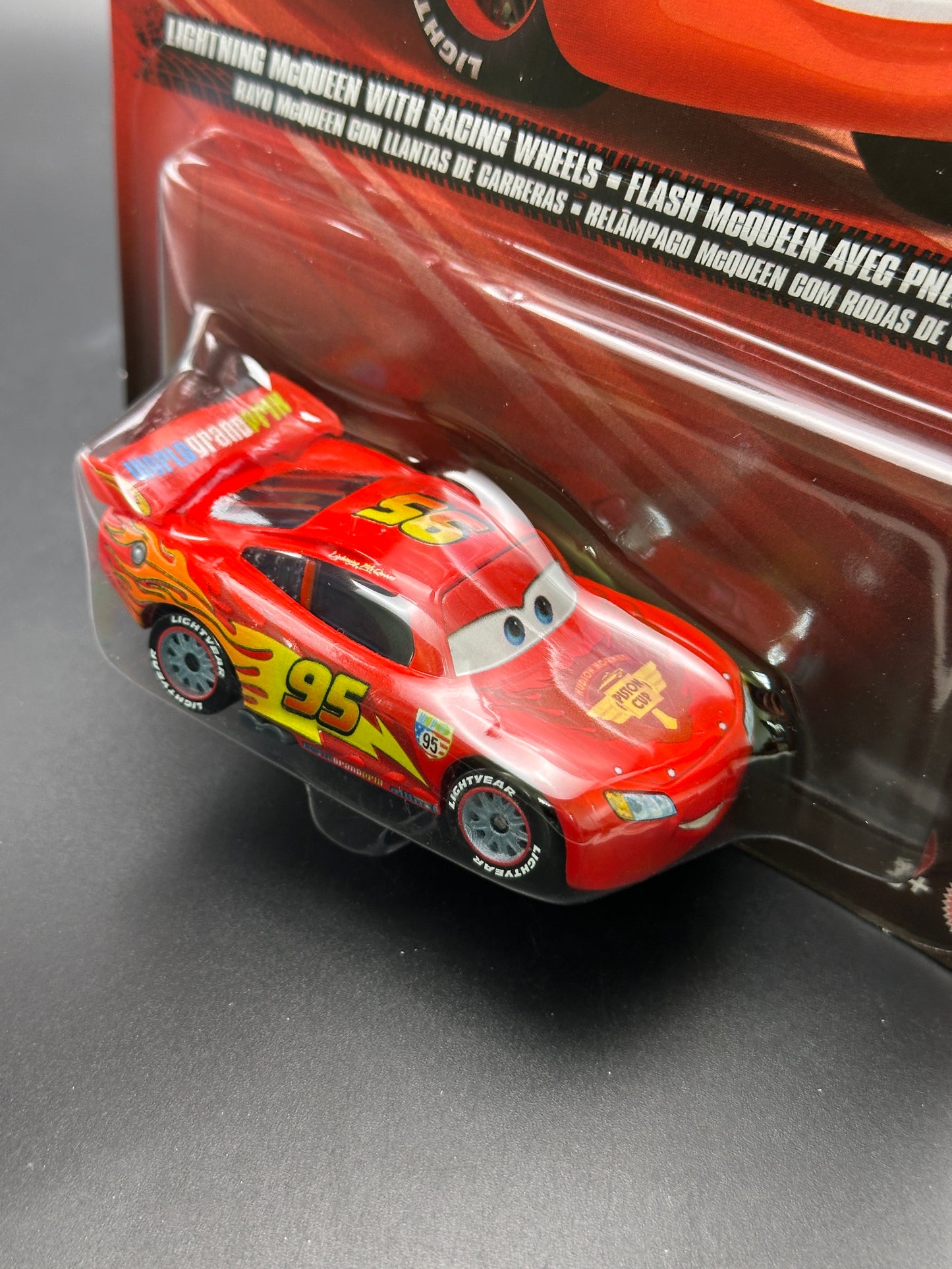 DISNEY PIXAR CARS - LIGHTNING MCQUEEN WITH RACING WHEELS - CARS - DIECAST