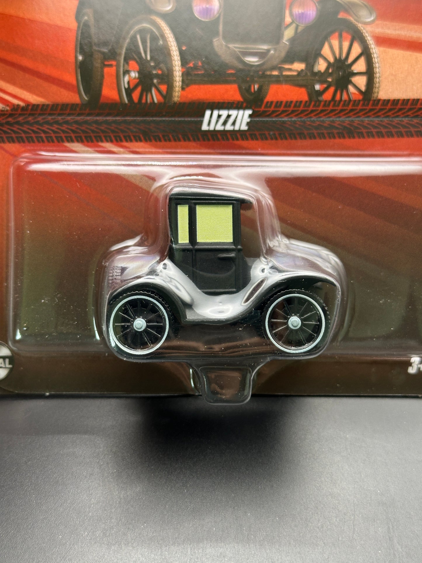 DISNEY PIXAR CARS - LIZZIE - CARS - DIECAST