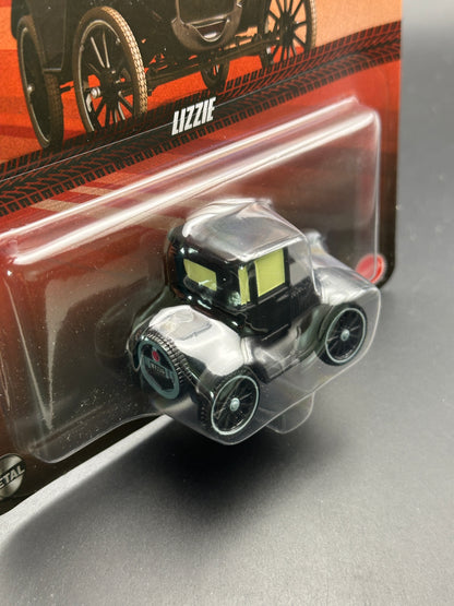 DISNEY PIXAR CARS - LIZZIE - CARS - DIECAST