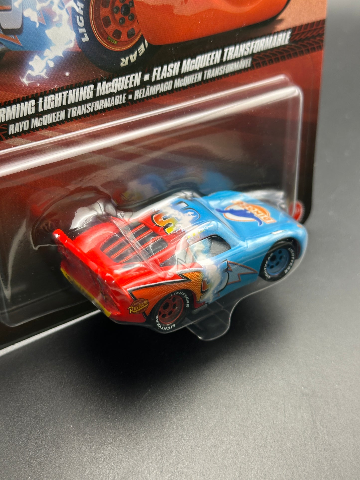 DISNEY PIXAR CARS - TRANSFORMING LIGHTNING MCQUEEN - CARS - DIECAST