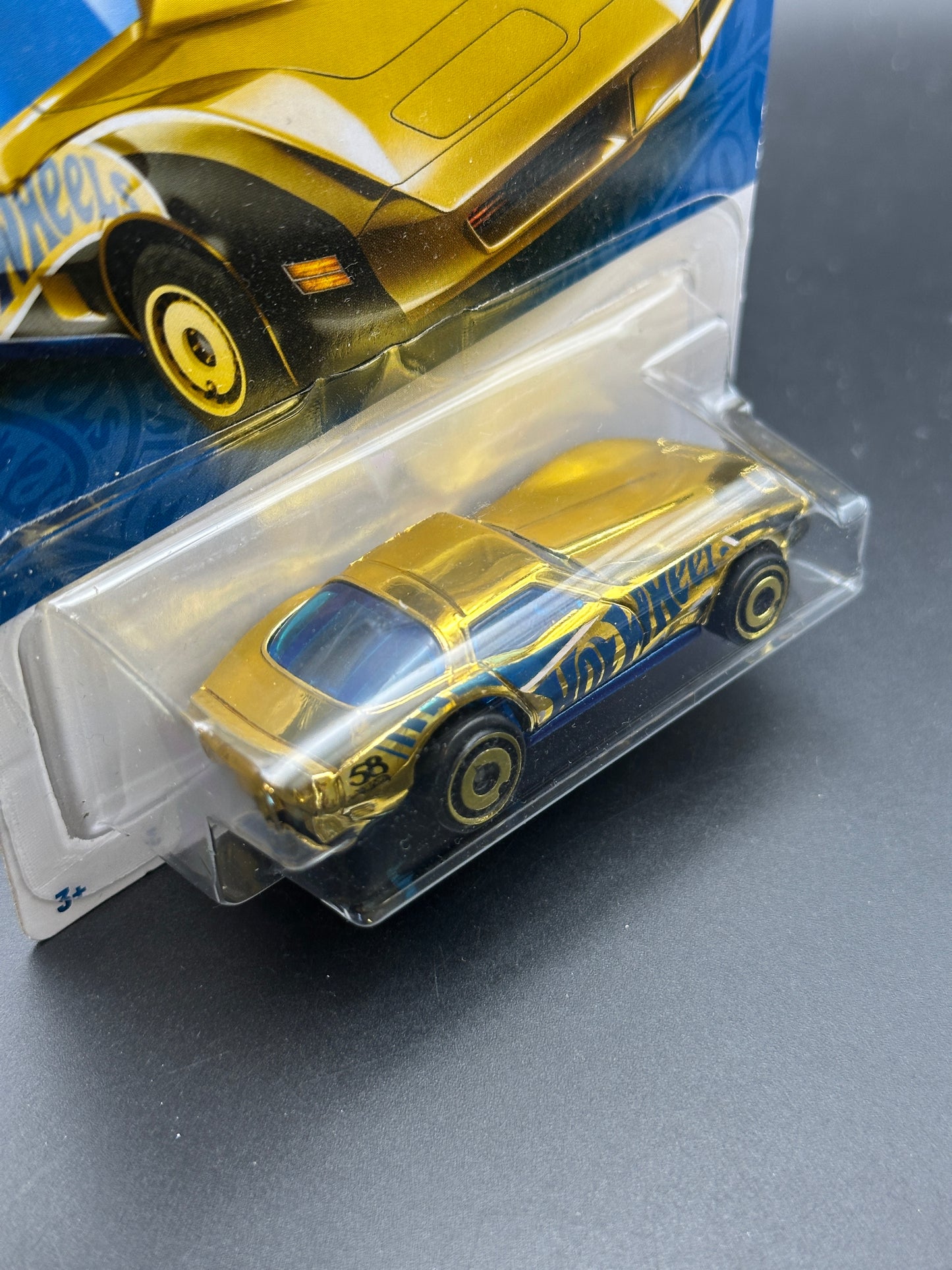 HOT WHEELS - CORVETTE STINGRAY (2026) - 58th ANNIVERSARY 6/6 - CHASE