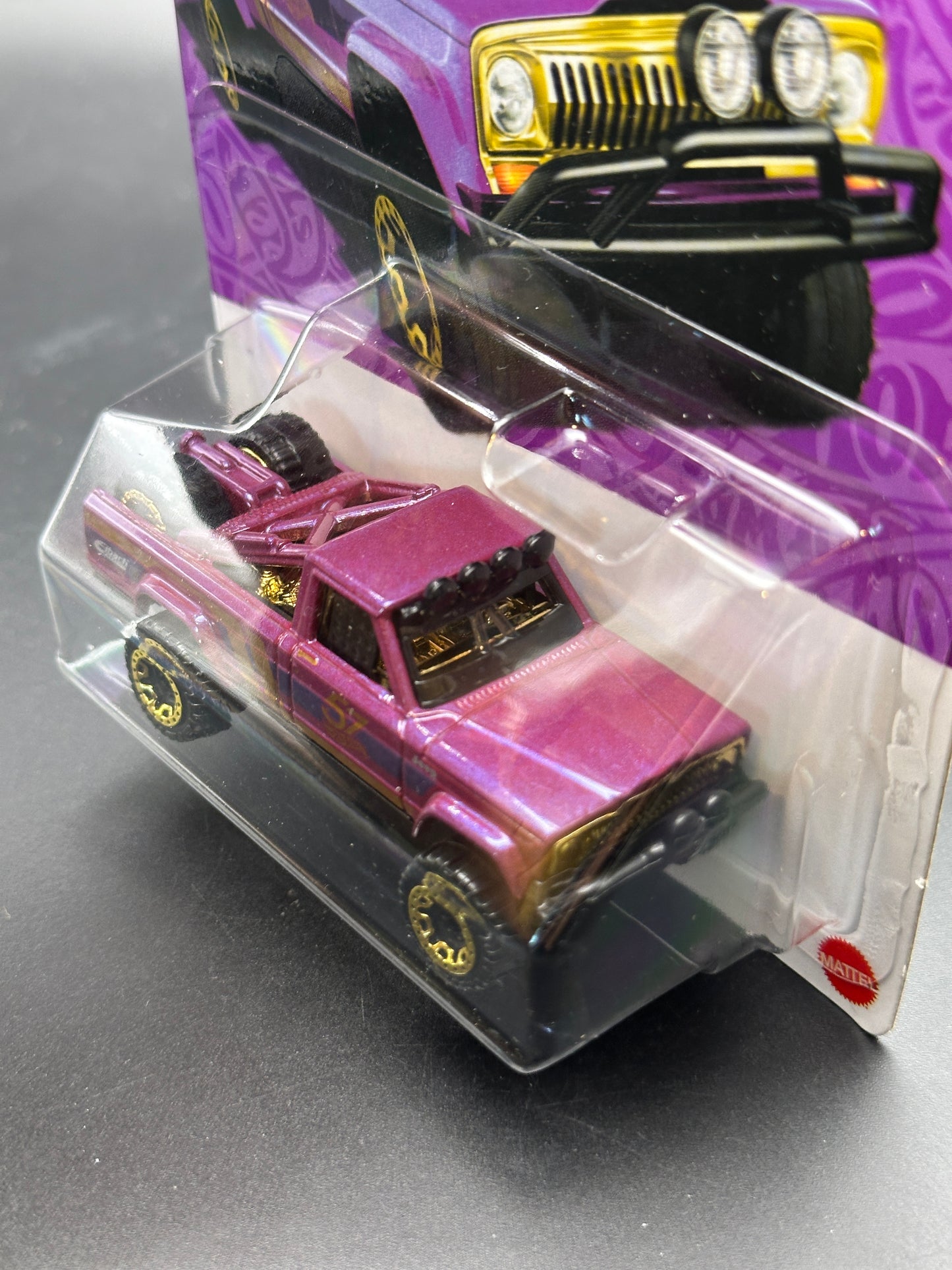 HOT WHEELS - 73 JEEP J10 (2024) - 57th ANNIVERSARY 3/6