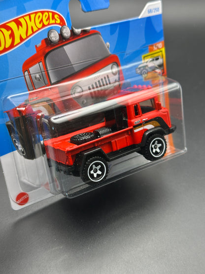 HOT WHEELS - 57 JEEP FC (2024) - HW HOT TRUCKS 3/10