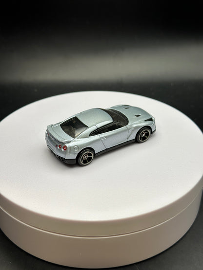 HOT WHEELS - 2009 NISSAN GT-R (2018) - SILVER SERIES - FAST AND FURIOUS 5/6 - LOOSE