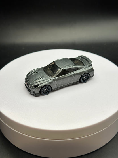 HOT WHEELS - 17 NISSAN GTR R35 (2017) - HW NIGHTBURNERZ 1/10 - LOOSE