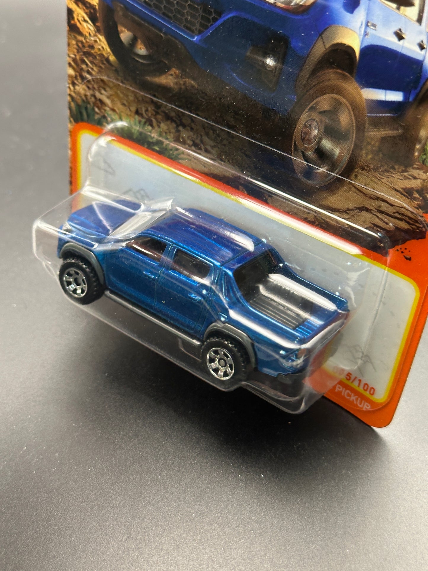 MATCHBOX - TOYOTA HILUX PICKUP - 35/100 - DIECAST