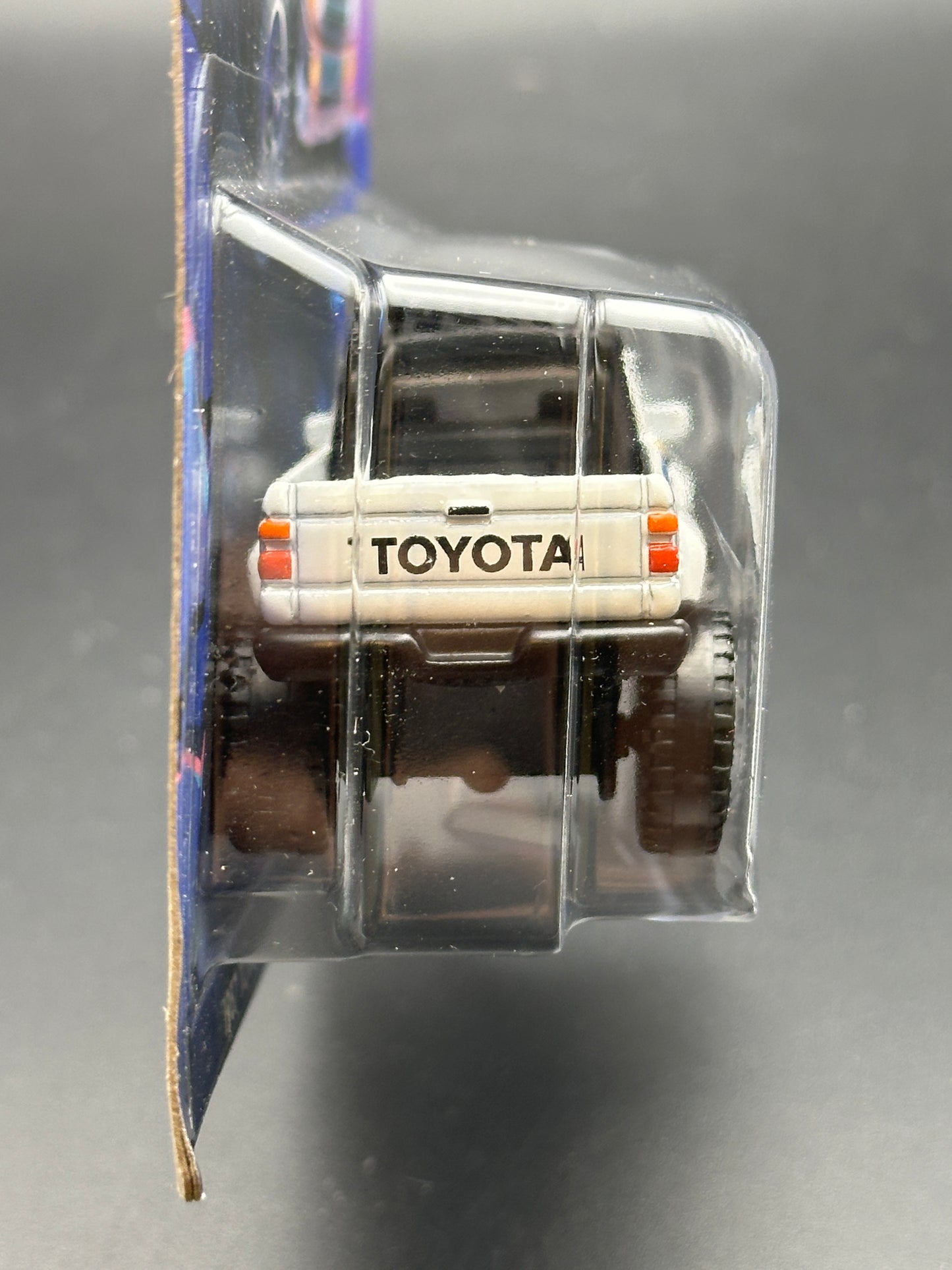 HOT WHEELS - 1987 TOYOTA PICKUP TRUCK (2024) - TUBULAR TRUCKS 4/5