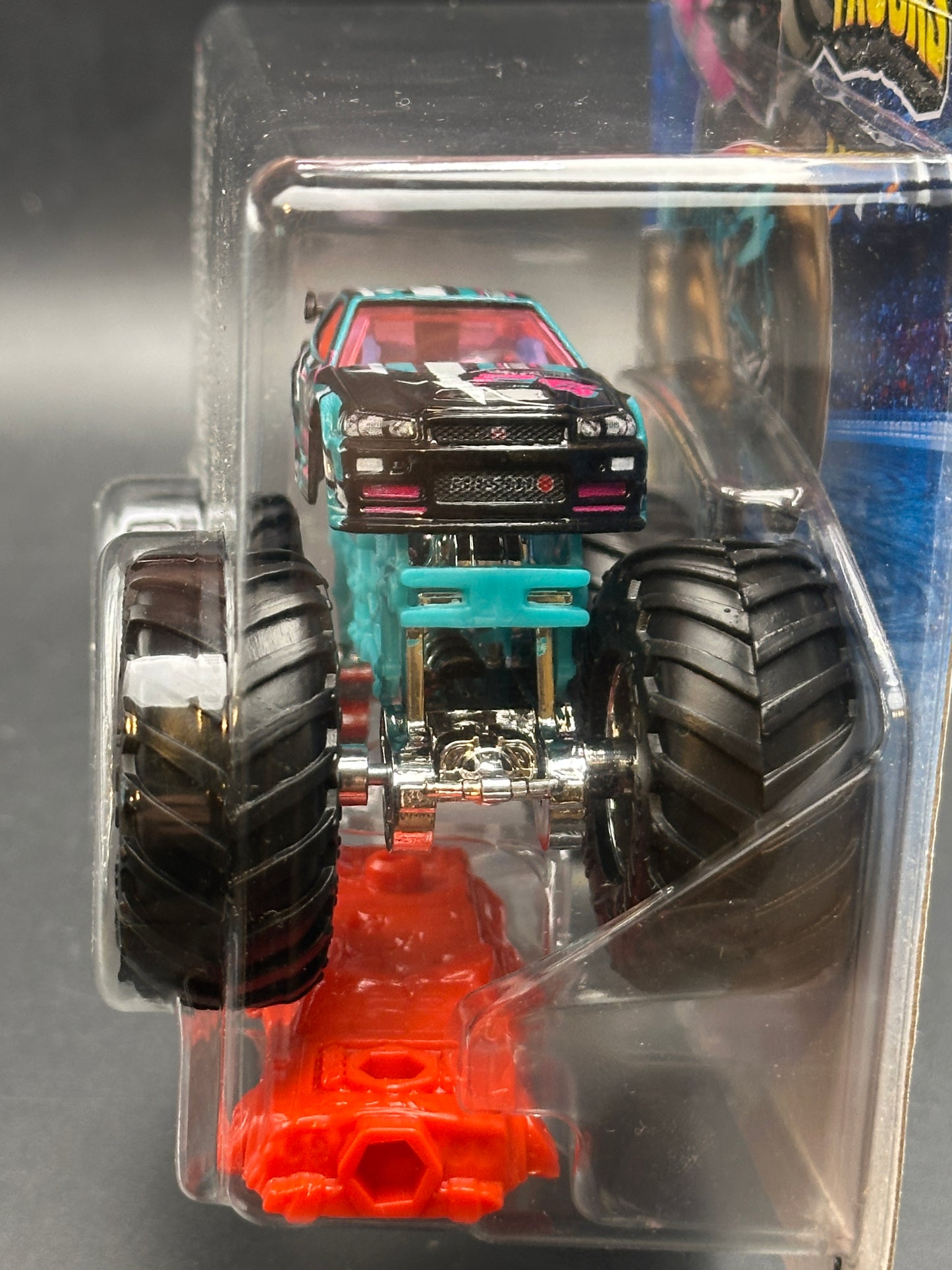 HOT WHEELS MONSTER TRUCKS - 1999 NISSAN SKYLINE GT-R