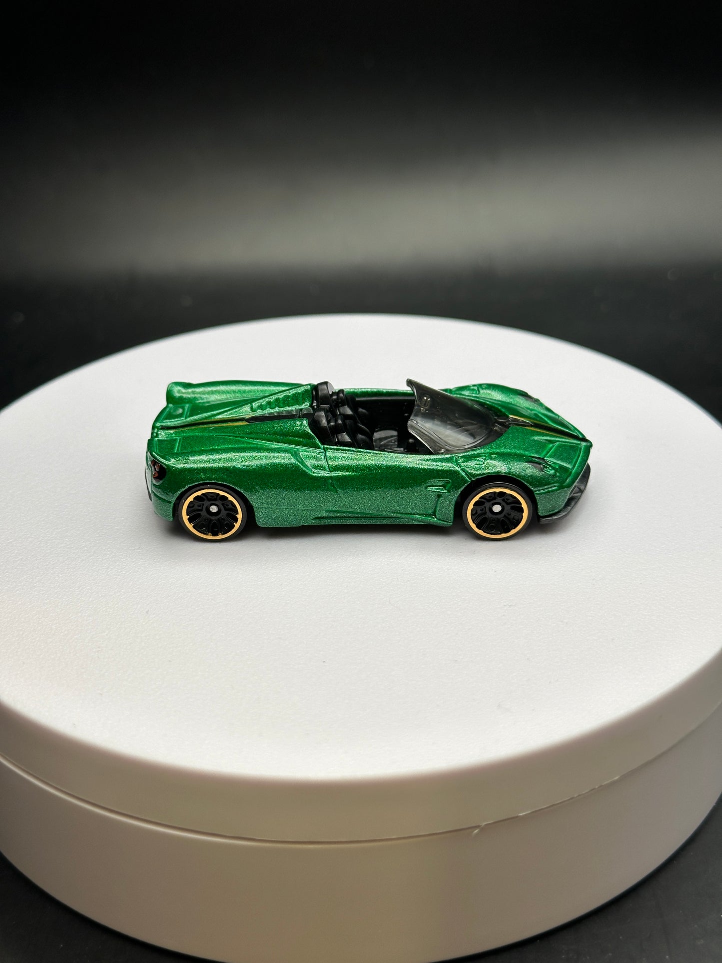 HOT WHEELS - 17 PAGANI HUAYRA ROADSTER (2026) - HW EXOTICARS 7/10 - LOOSE