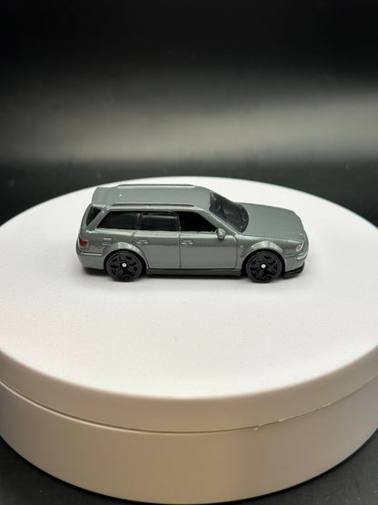 HOT WHEELS - 94 AUDI AVANT RS2 (2026) - HW WAGONS 8/10 - LOOSE
