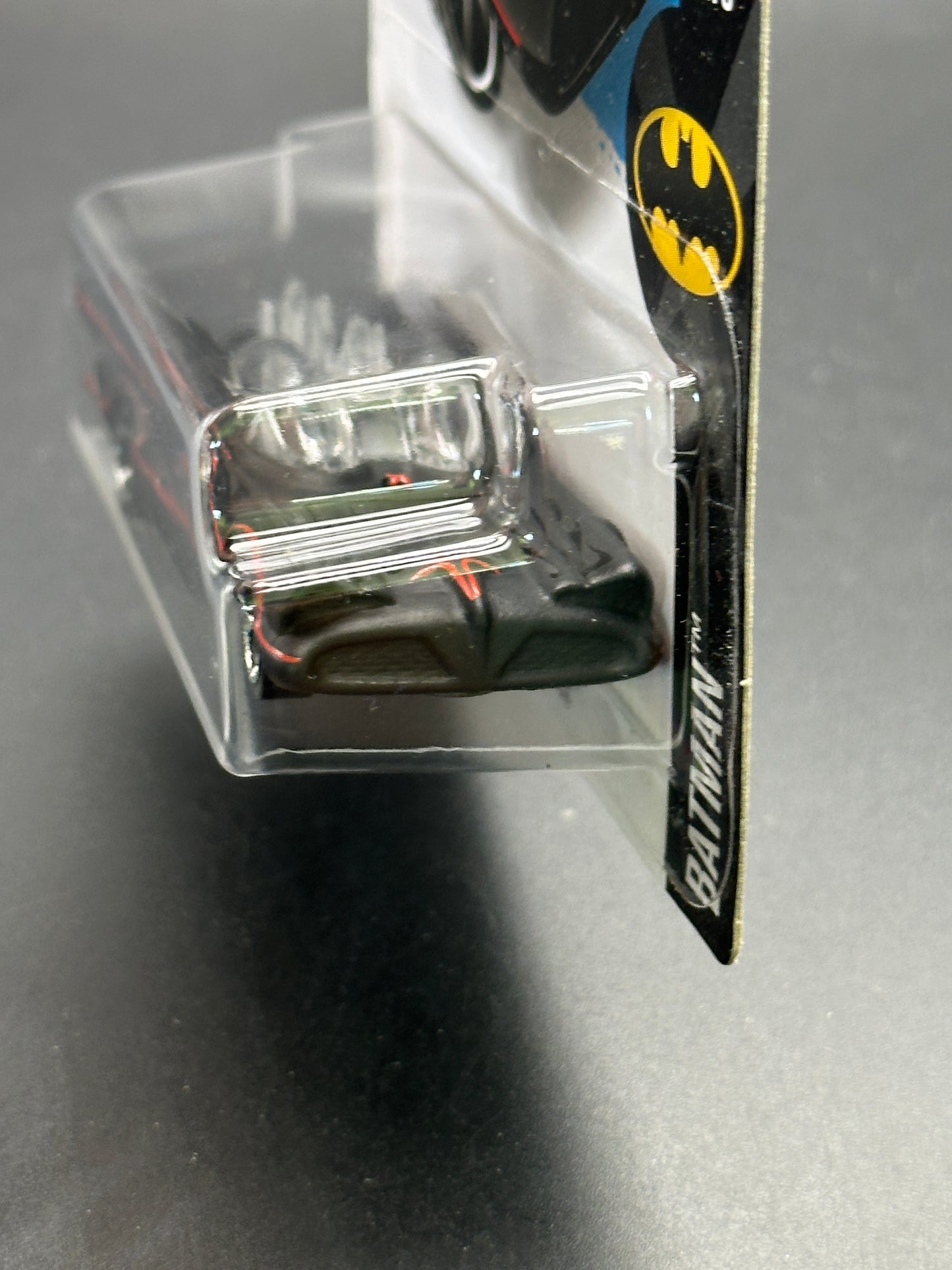 HOT WHEELS - TV SERIES BATMOBILE (2015) - HW BATMAN 1/5