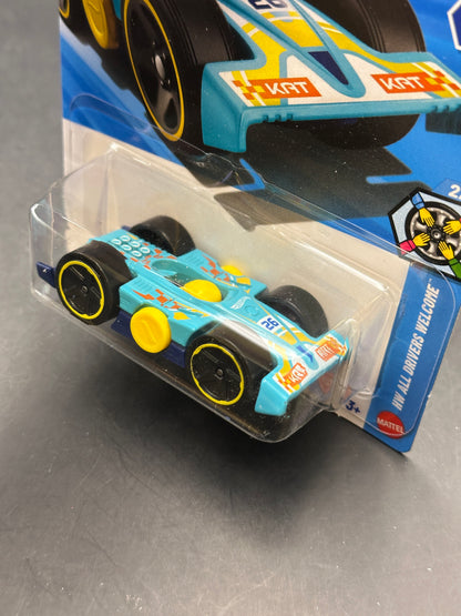 HOT WHEELS - FLIPPIN FAST (2026) - HW ALL DRIVERS WELCOME 2/5