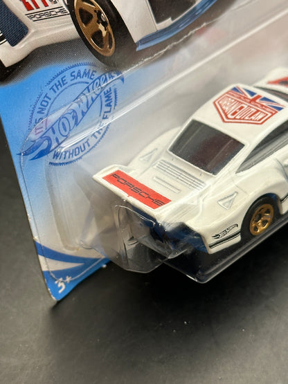 HOT WHEELS - PORSCHE 935 (2021) - HW RACE DAY 5/10
