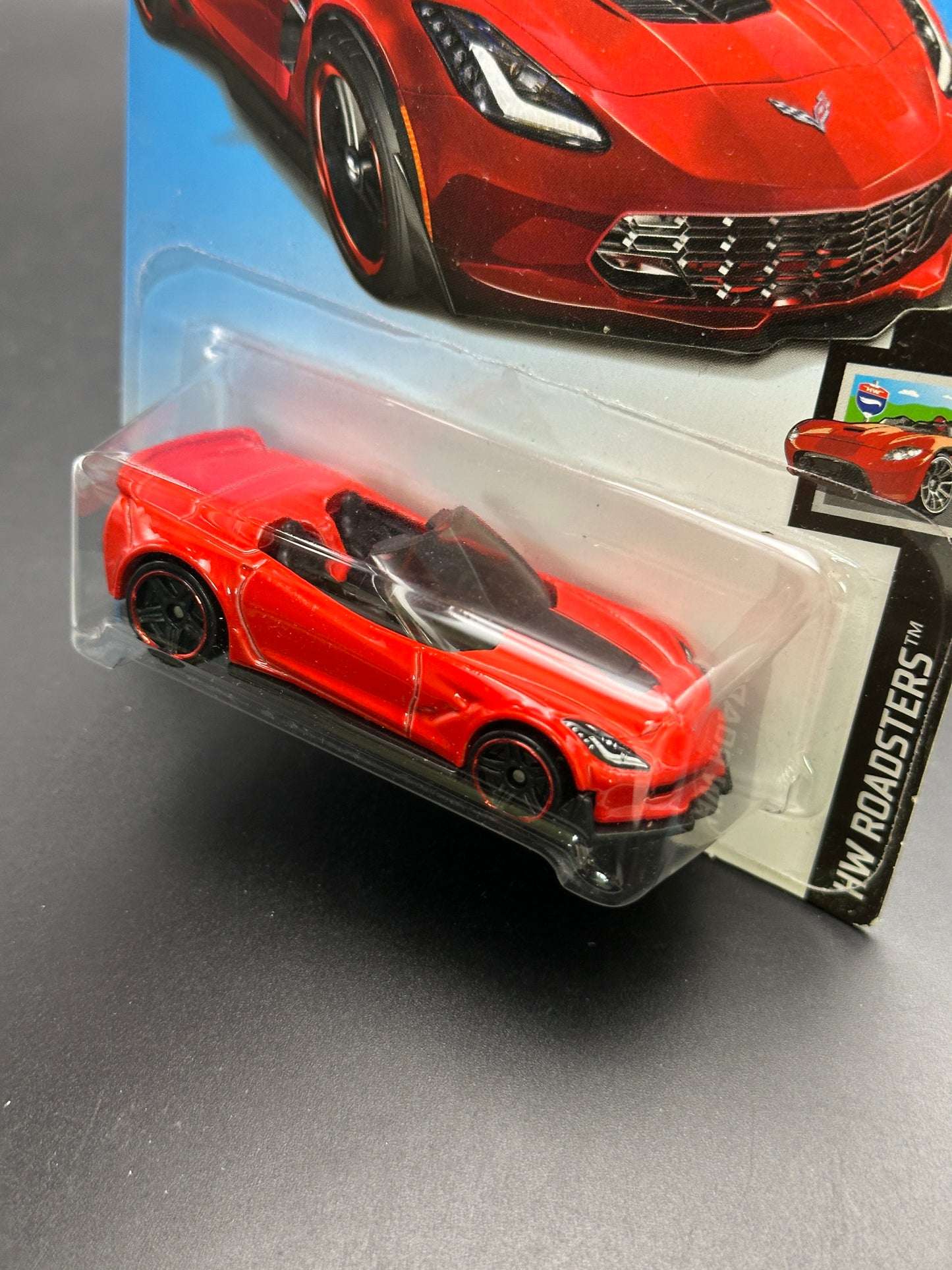 HOT WHEELS - CORVETTE C7 Z06 CONVERTIBLE (2019) - HW ROADSTERS 5/5