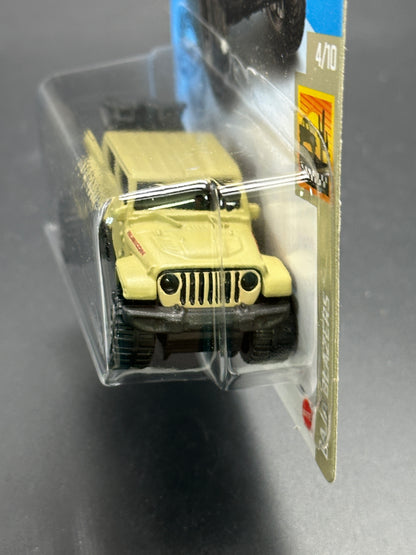 HOT WHEELS - 20 JEEP GLADIATOR (2020) - HW BAJA BLAZERS 4/10