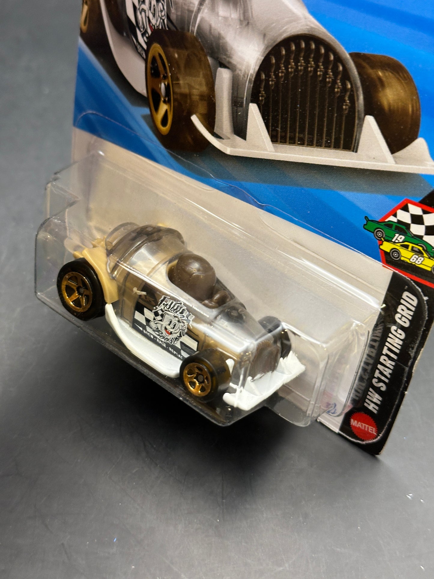 HOT WHEELS - INSTANT BOOST (2026) - HW STARTING GRID 1/10