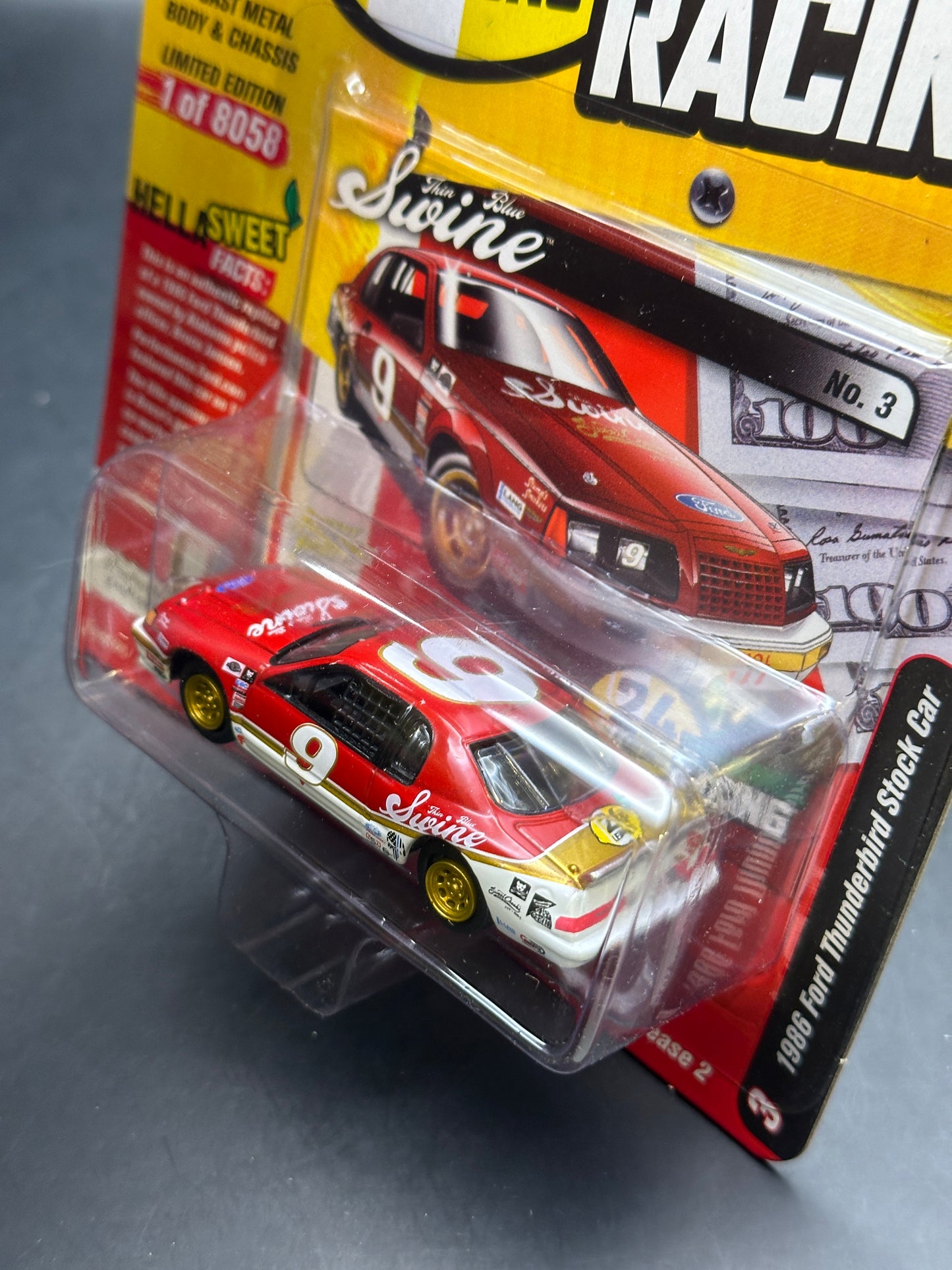 JOHNNY LIGHTNING - 1986 FORD THUNDERBIRD STOCK CAR