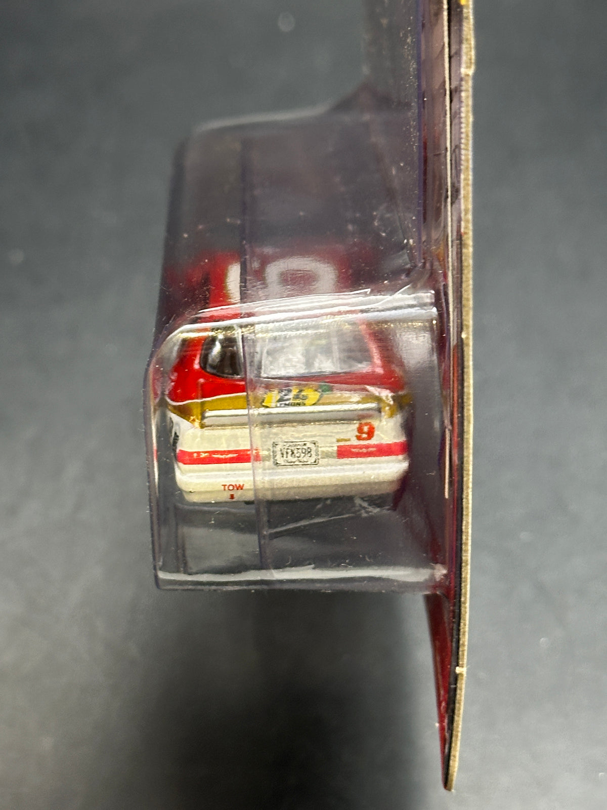 JOHNNY LIGHTNING - 1986 FORD THUNDERBIRD STOCK CAR