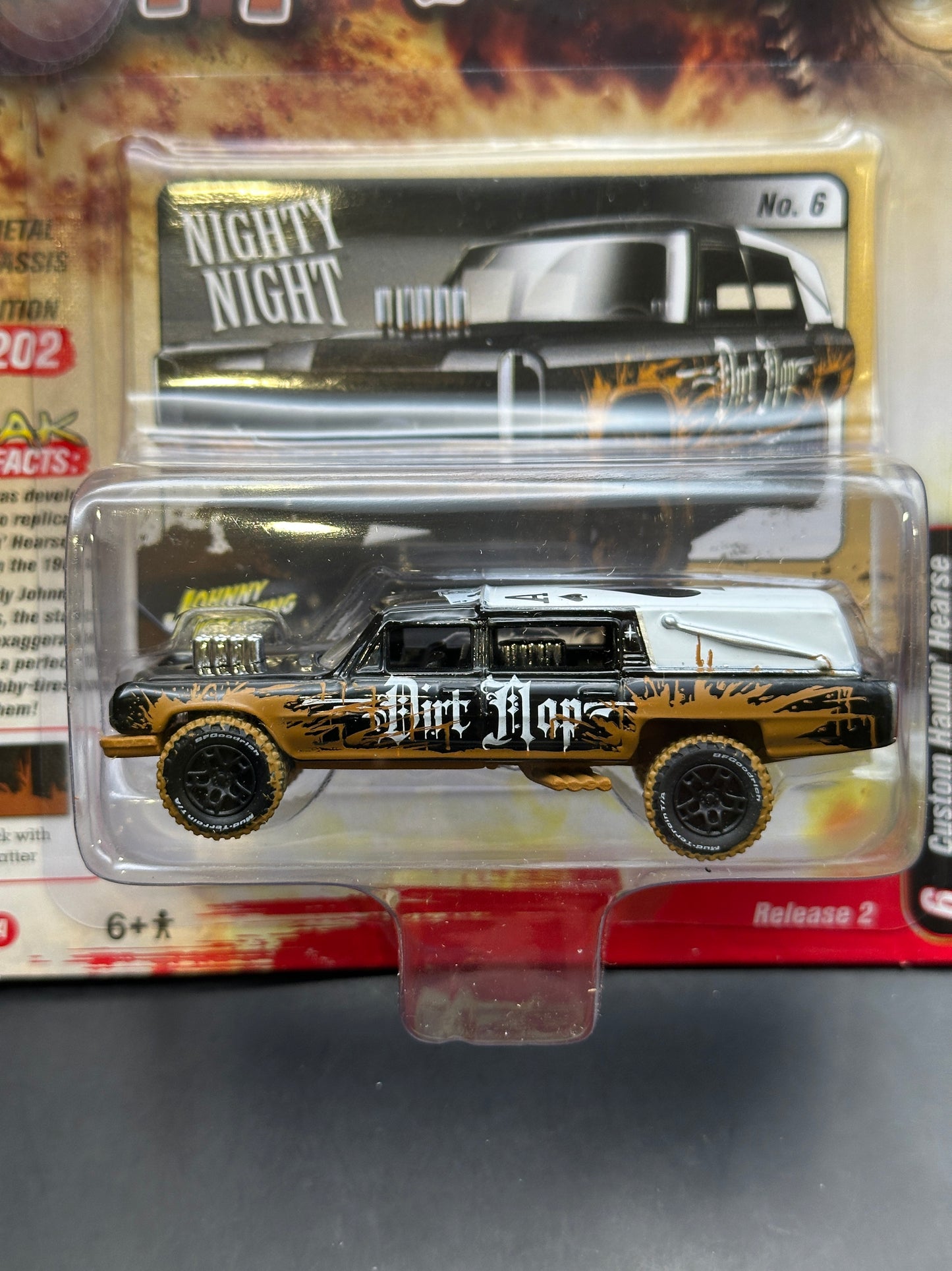 JOHNNY LIGHTNING - CUSTOM HAULIN HEARSE