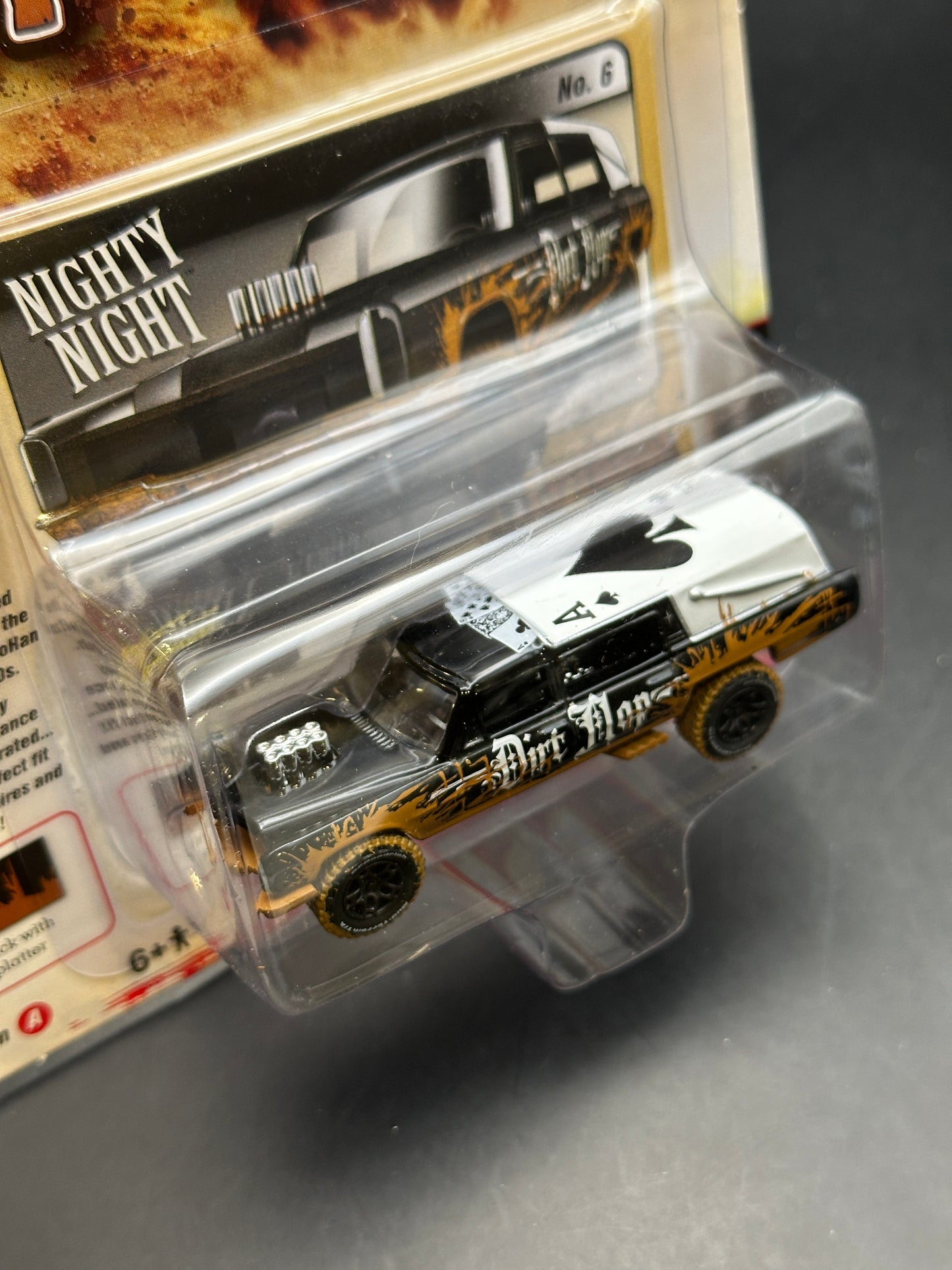 JOHNNY LIGHTNING - CUSTOM HAULIN HEARSE