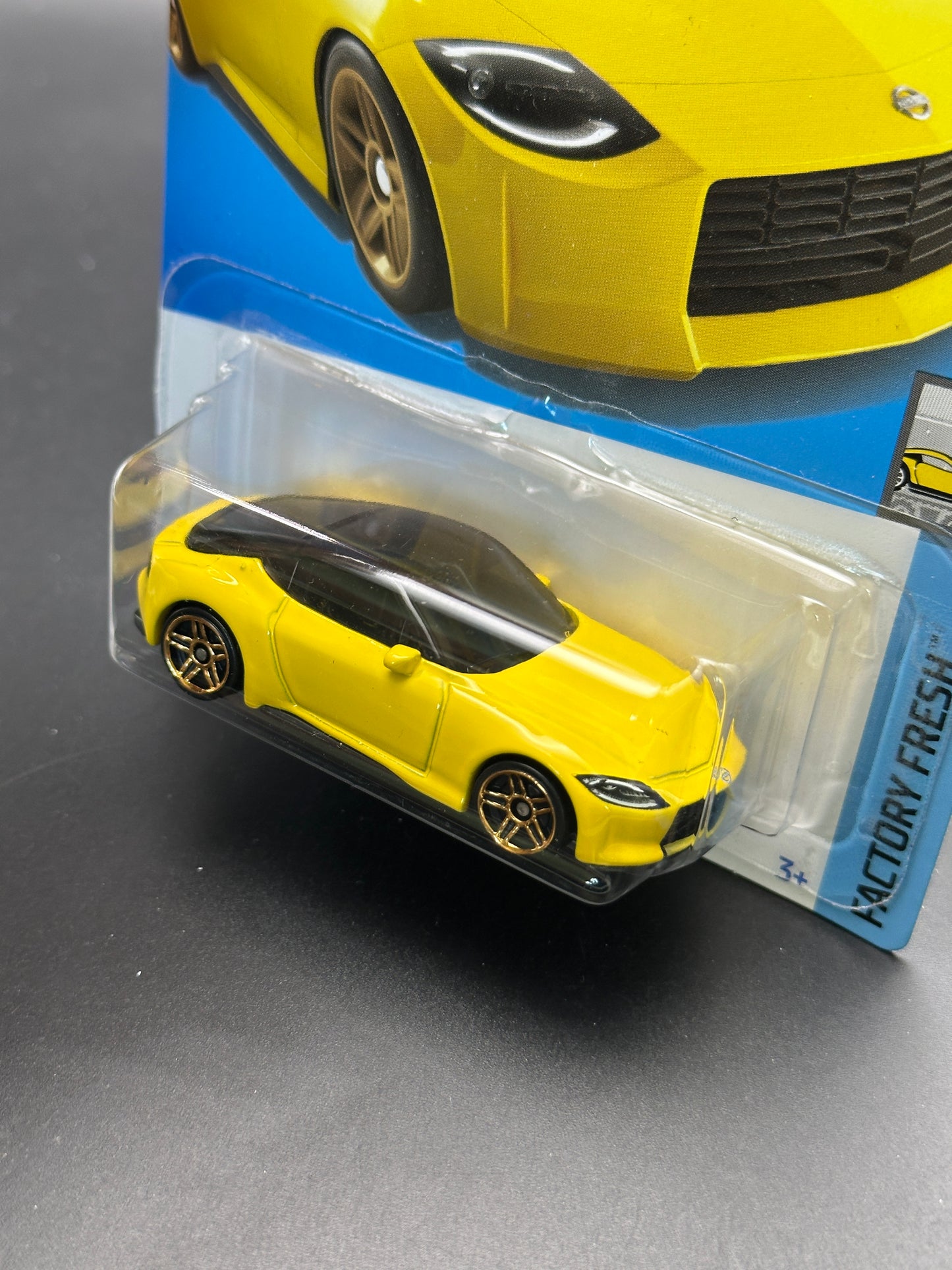 HOT WHEELS - NISSAN Z PROTRO (2022) - FACTORY FRESH 5/10