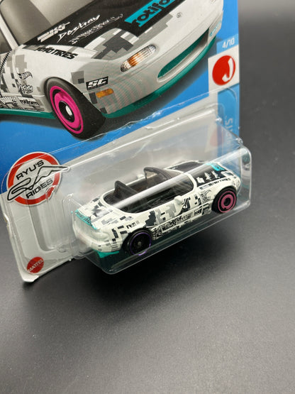 HOT WHEELS - 91 MAZDA MX5 MIATA (2022) - MAD MIKE - HW J IMPORTS 4/10