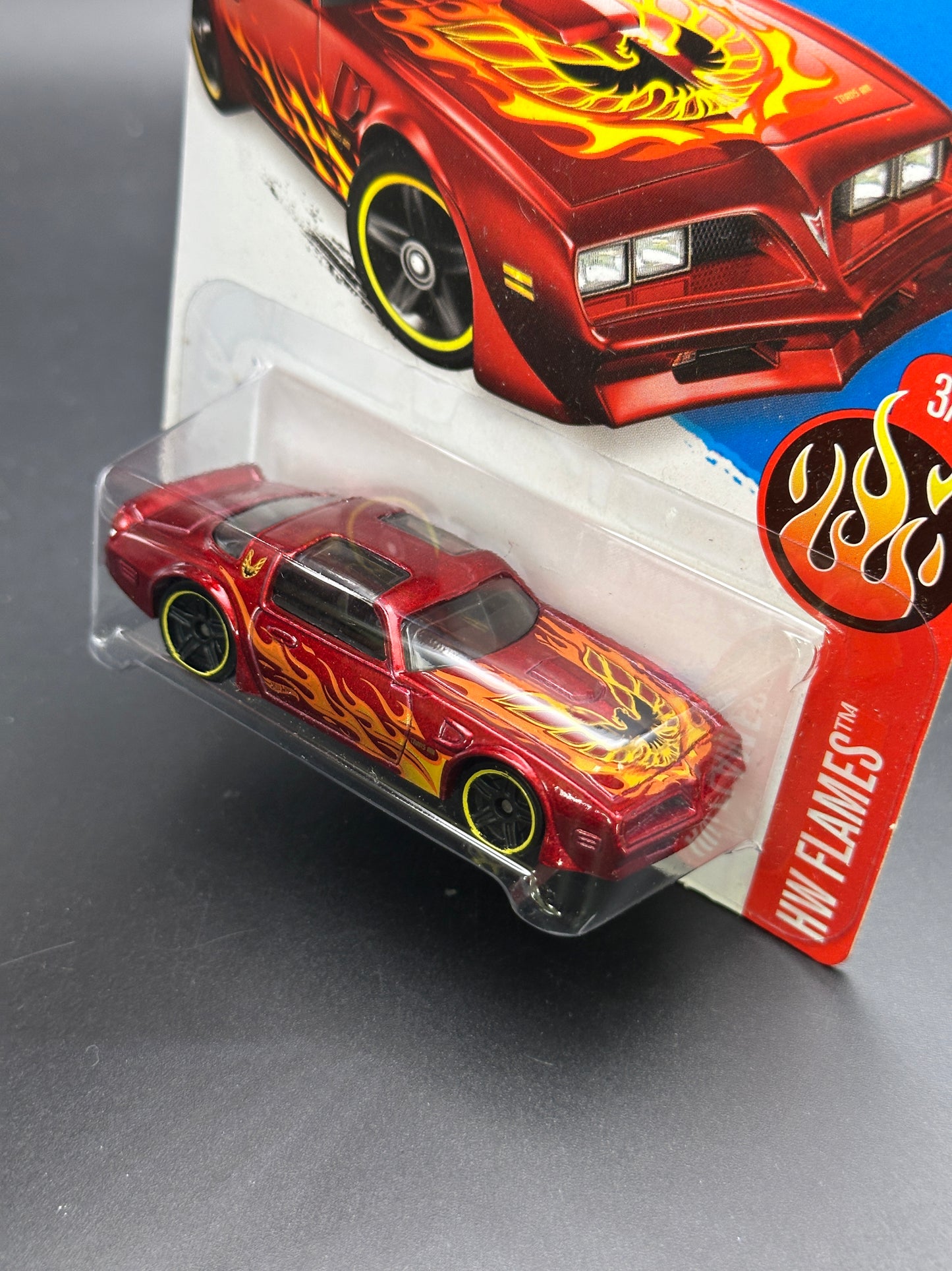 HOT WHEELS - 77 PONTIAC FIREBIRD T/A (2016) - HW FLAMES 3/10