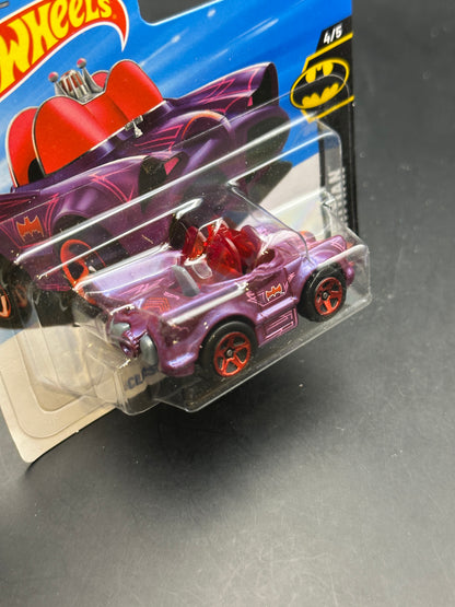 HOT WHEELS - CLASSIC TV SERIES BATMOBILE (2026) - HW BATMAN 4/5