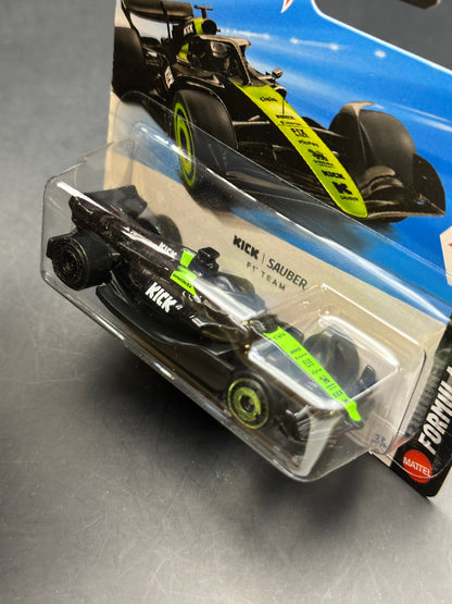 HOT WHEELS - KICK SAUBER F1 TEAM (2026) - HW FORMULA 1 4/5