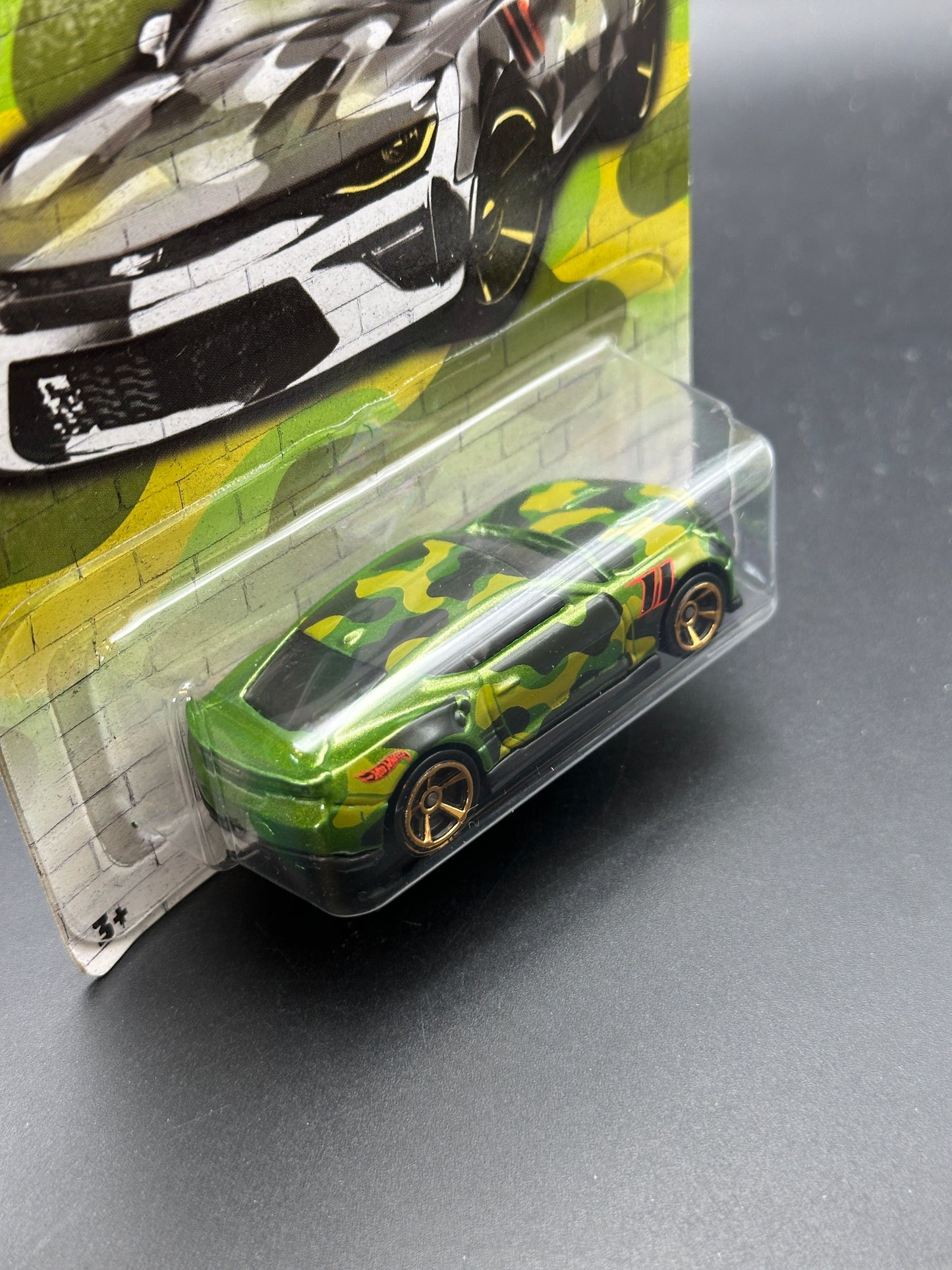 HOTWHEELS - 18 CAMARO SS (2020) - URBAN CAMOUFLAGE SERIES 4/5