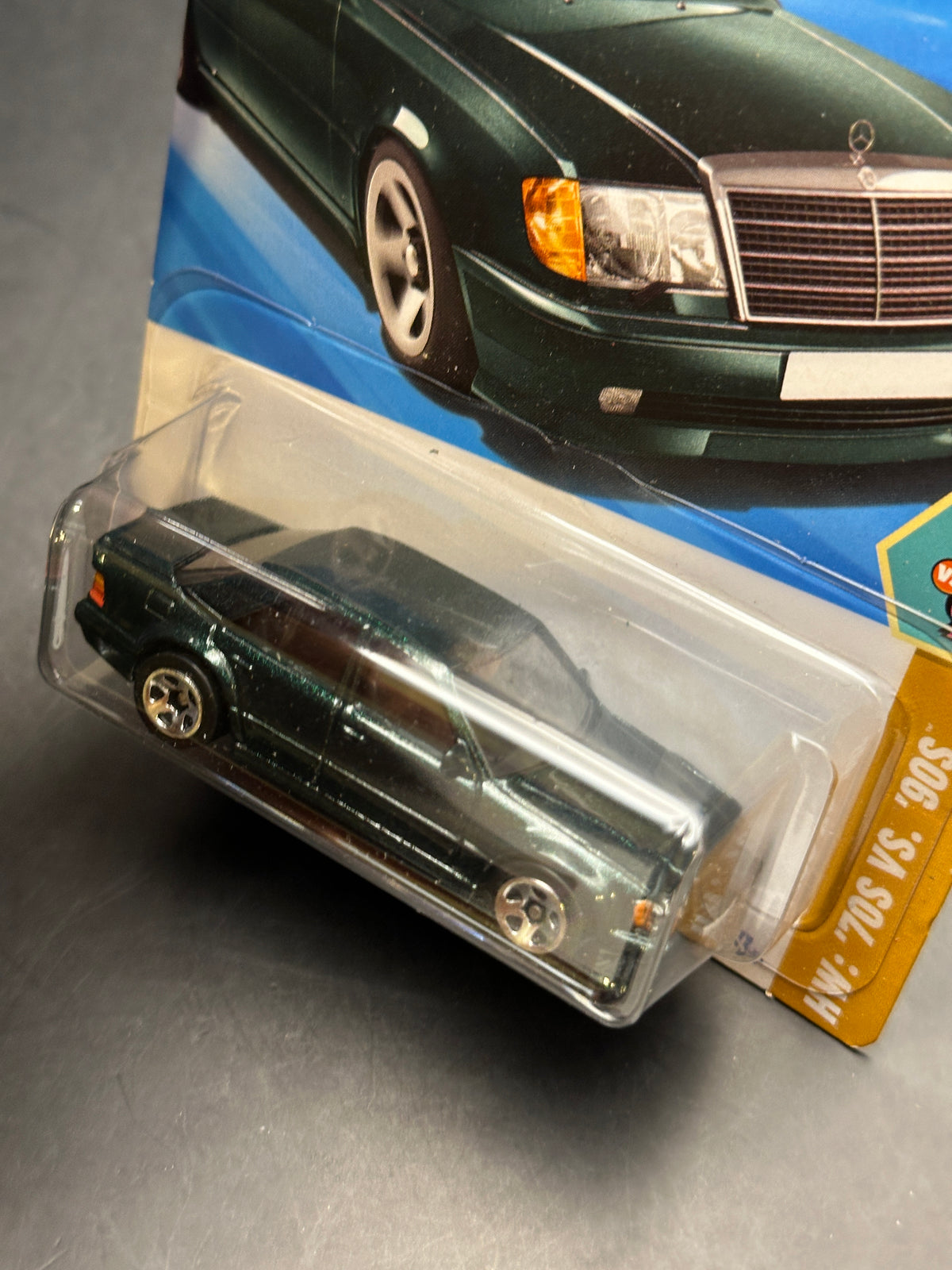 HOT WHEELS - MERCEDES BENZ 500 E (2025) - HW 70s VS 90s 3/10