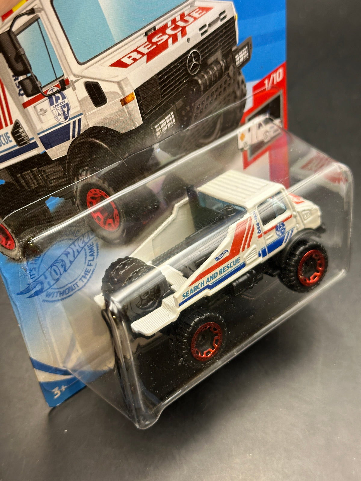 HOT WHEELS - MERCEDES BENZ UNIMOG 1300 (2021) - HW RESCUE 1/10