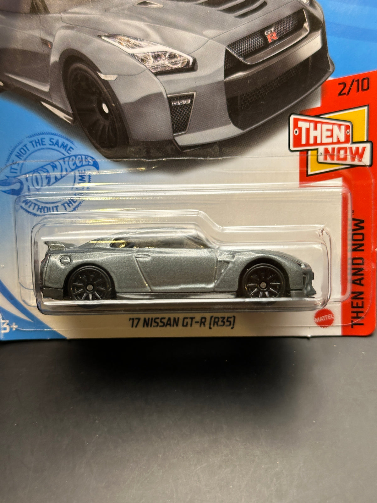 HOT WHEELS - 17 NISSAN GTR R35 (2021) - THEN AND NOW 2/10