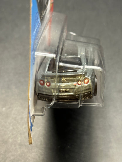 HOT WHEELS - 17 NISSAN GTR R35 (2021) - THEN AND NOW 2/10