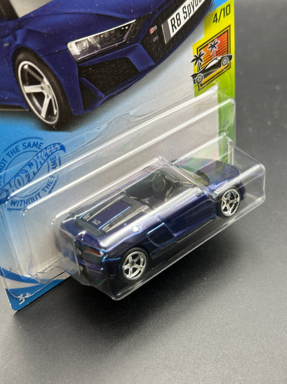 HOT WHEELS - 2019 AUDI R8 SYPDER (2019) - HW EXOTICS 4/10 - SUPER TREASURE HUNT